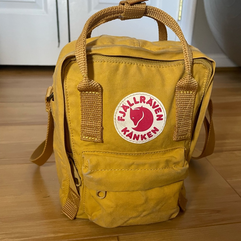 Fjallraven Kanken Sling Shoulder Bag in Ochre